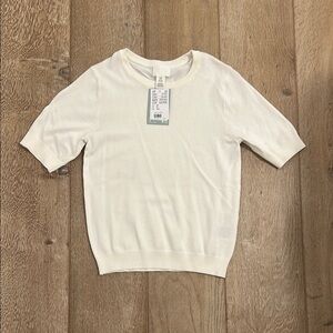 H&M Cream Short Sleeve Tee Casual Knit